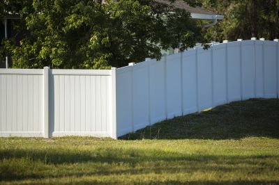 Vinyl Fence with Decorative Top